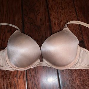 Victoria’s Secret Very Sexy nude beige tan 34D